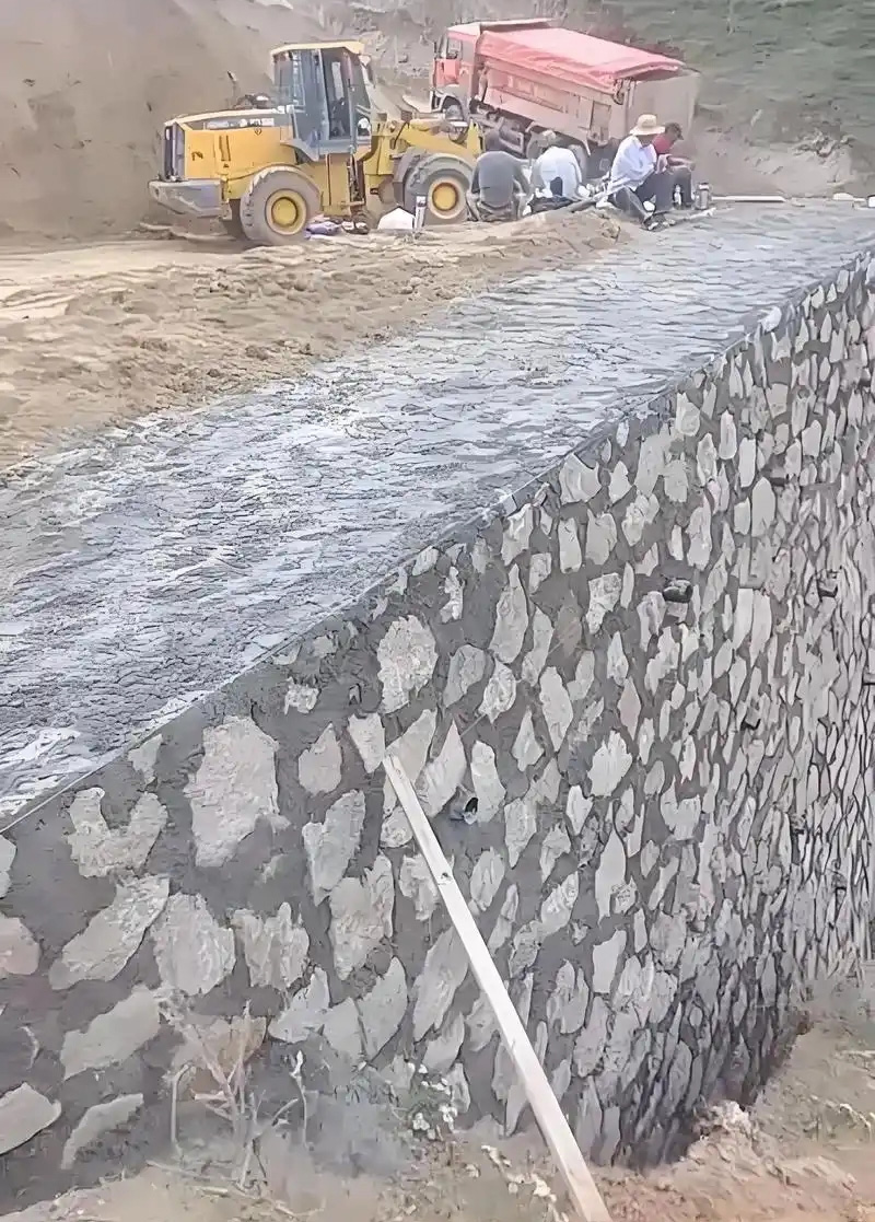 黄山边坡加固
